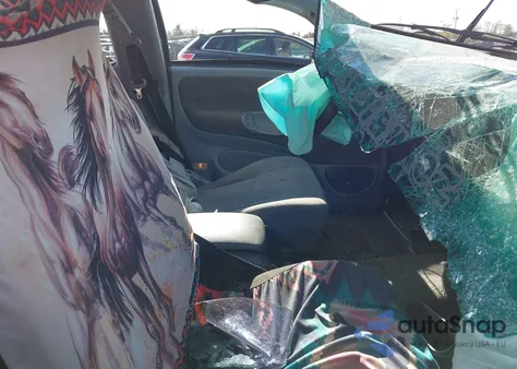 2002 Toyota Tundra Sr5 V8 z USA, uszkodzony, nr VIN 5TBBT44162S291431